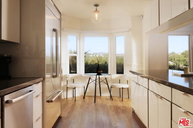 3001 Passmore Drive, Los Angeles, CA 90068 — photo 9 of 34