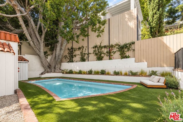939 N Wetherly Drive, West Hollywood, CA 90069 — photo 27 of 34