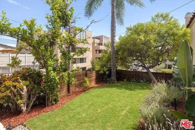 939 N Wetherly Drive, West Hollywood, CA 90069 — photo 5 of 34
