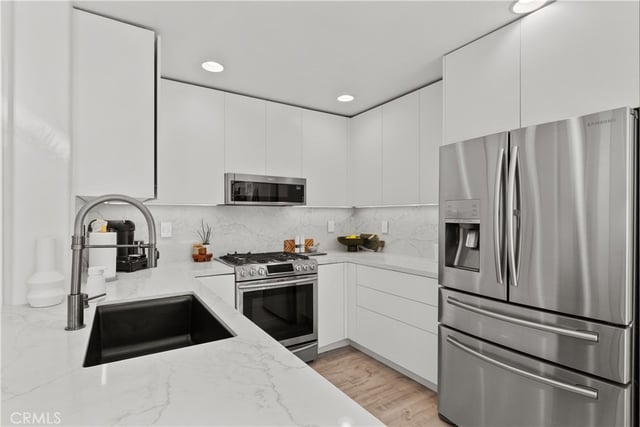 25735 Perlman Place H, Stevenson Ranch, CA 91381 — photo 15 of 46