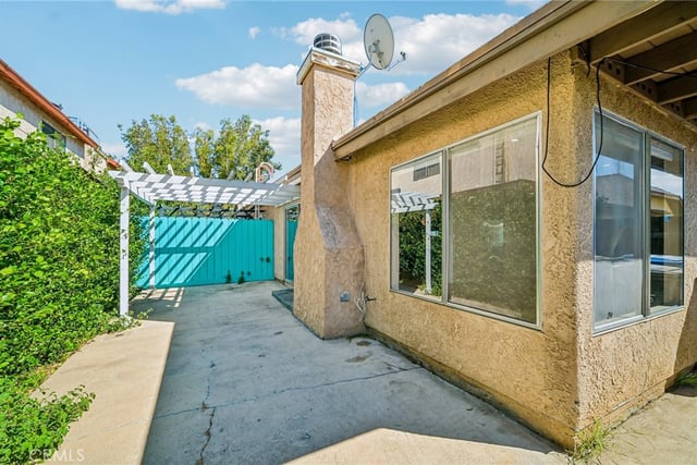 9930 Owensmouth Avenue 10, Chatsworth, CA 91311 — photo 37 of 52