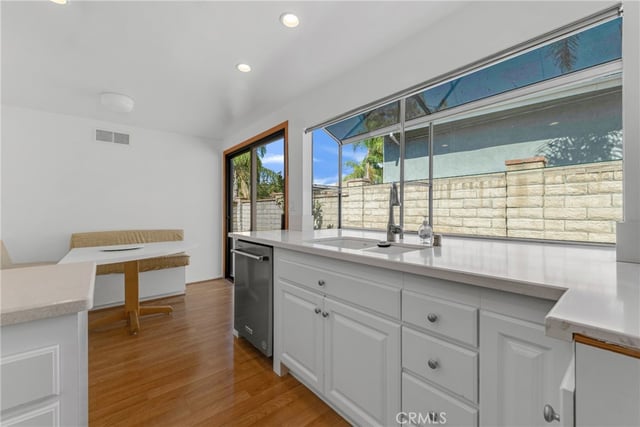 17512 Tuscan Drive, Granada Hills, CA 91344 — photo 4 of 56