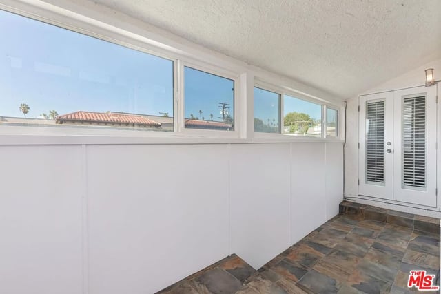 951 16th Street 3, Santa Monica, CA 90403 — photo 11 of 29
