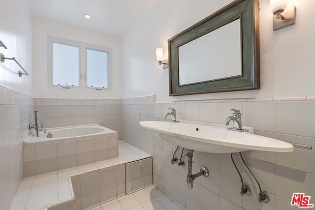 951 16th Street 3, Santa Monica, CA 90403 — photo 24 of 29