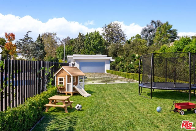 1124 Summit Drive, Beverly Hills, CA 90210 — photo 28 of 30