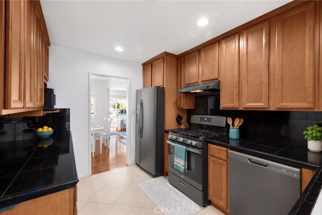 12230 Dunrobin, Downey, CA 90242 — photo 15 of 38