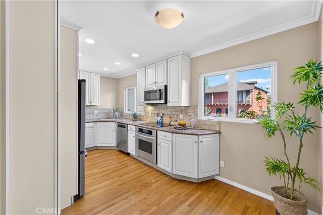 345 Park Avenue, Long Beach, CA 90814 — photo 12 of 40