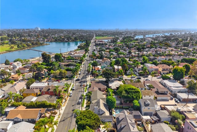 345 Park Avenue, Long Beach, CA 90814 — photo 34 of 40