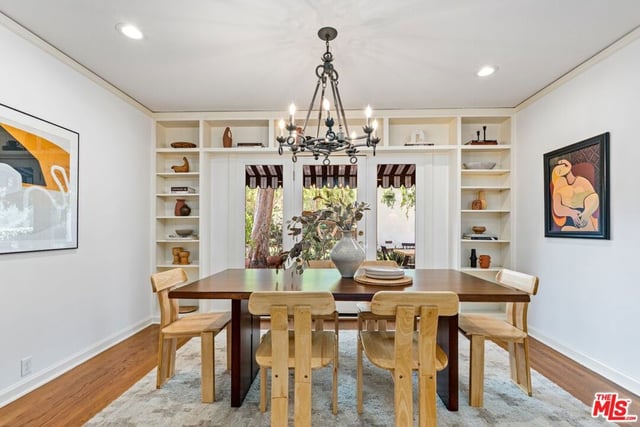 150 Arlington Drive, Pasadena, CA 91105 — photo 9 of 37