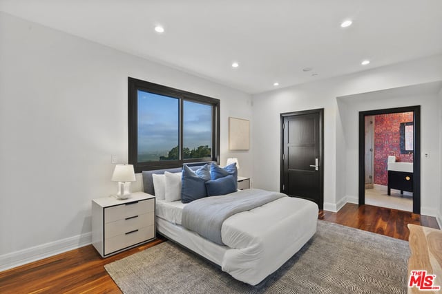 9330 Beverly Crest Drive, Beverly Hills, CA 90210 — photo 12 of 16