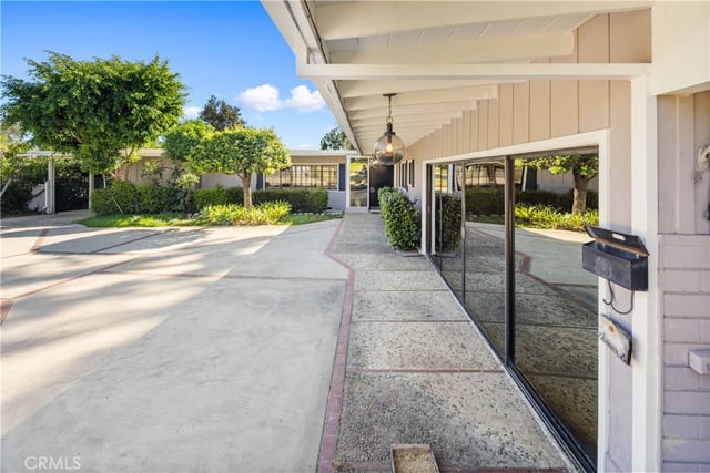 595 Rim Road, Pasadena, CA 91107 — photo 13 of 58