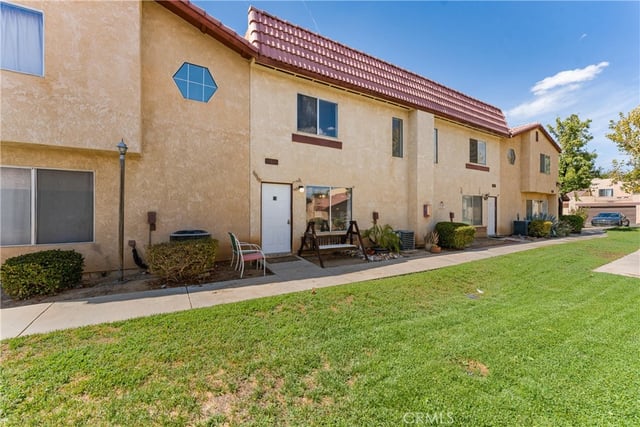 38000 17th E, Palmdale, CA 93550 — photo 2 of 20