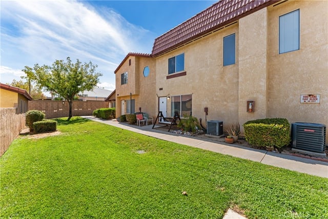 38000 17th E, Palmdale, CA 93550 — photo 3 of 20