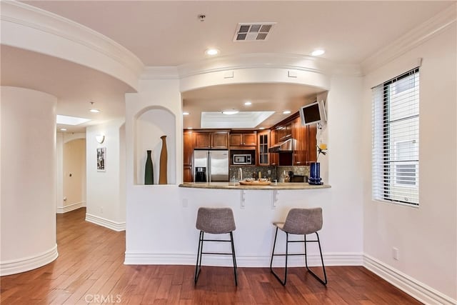 12026 Hoffman Street 201, Studio City, CA 91604 — photo 10 of 31
