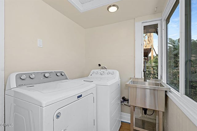 655 E 50th Street, Los Angeles, CA 90011 — photo 16 of 35