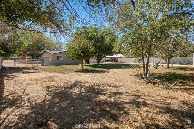 10204 E Avenue S, Littlerock, CA 93543 — photo 5 of 42