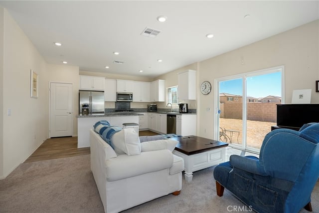 4416 W Avenue J2 Avenue, Lancaster, CA 93536 — photo 8 of 43