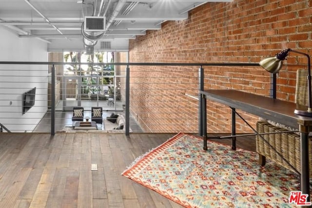 120 S Hewitt Street 6, Los Angeles, CA 90012 — photo 18 of 32