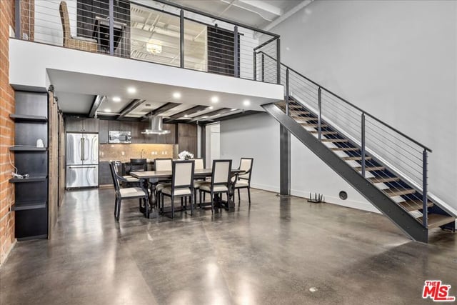 120 S Hewitt Street 6, Los Angeles, CA 90012 — photo 3 of 32