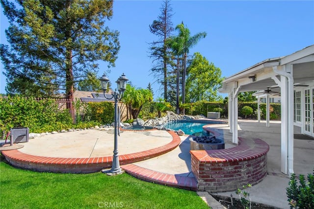 29423 Bertrand, Agoura Hills, CA 91301 — photo 29 of 33
