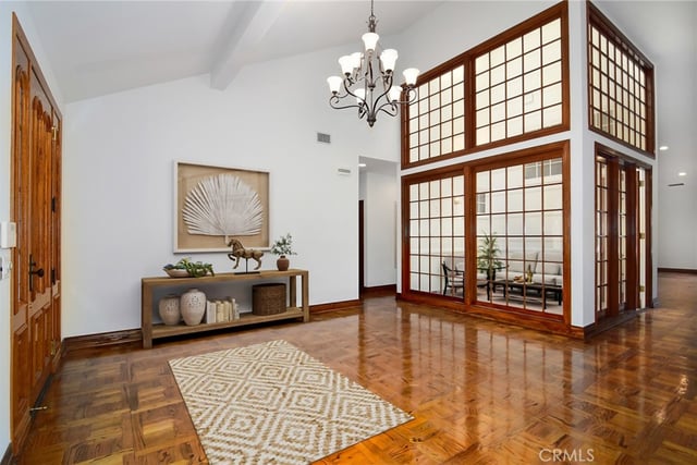 29423 Bertrand, Agoura Hills, CA 91301 — photo 4 of 33