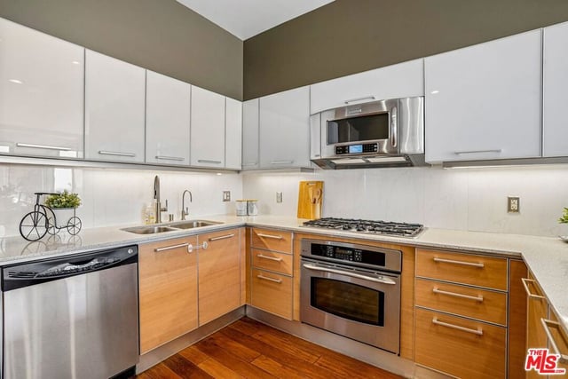 801 S Grand Avenue 1712, Los Angeles, CA 90017 — photo 16 of 45