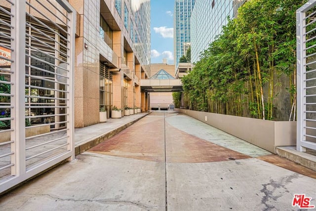 801 S Grand Avenue 1712, Los Angeles, CA 90017 — photo 42 of 45