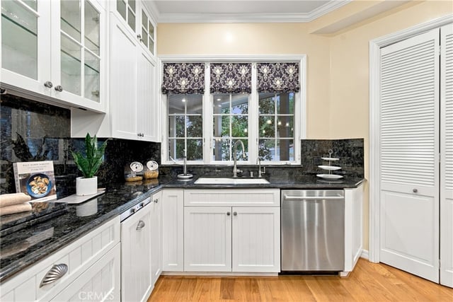 116 Country Club, Burbank, CA 91501 — photo 14 of 68