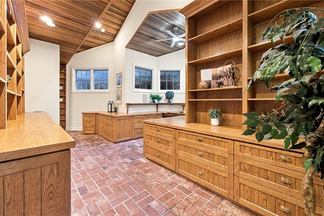 116 Country Club, Burbank, CA 91501 — photo 19 of 68