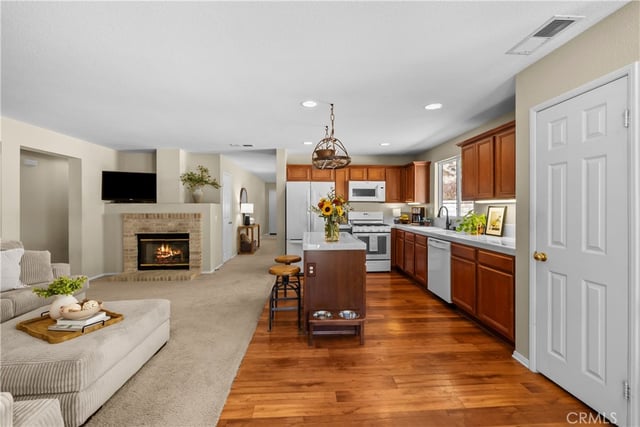 29890 Berkshire, Castaic, CA 91384 — photo 12 of 33