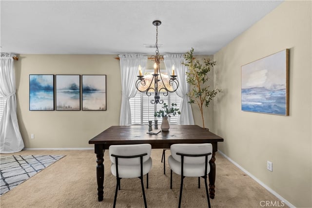 29890 Berkshire, Castaic, CA 91384 — photo 6 of 33