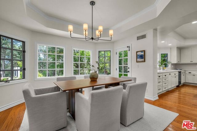3225 Iredell Lane, Studio City, CA 91604 — photo 16 of 65