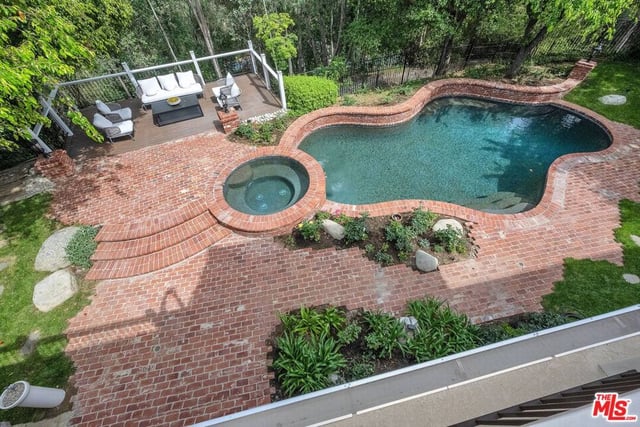 3225 Iredell Lane, Studio City, CA 91604 — photo 31 of 65
