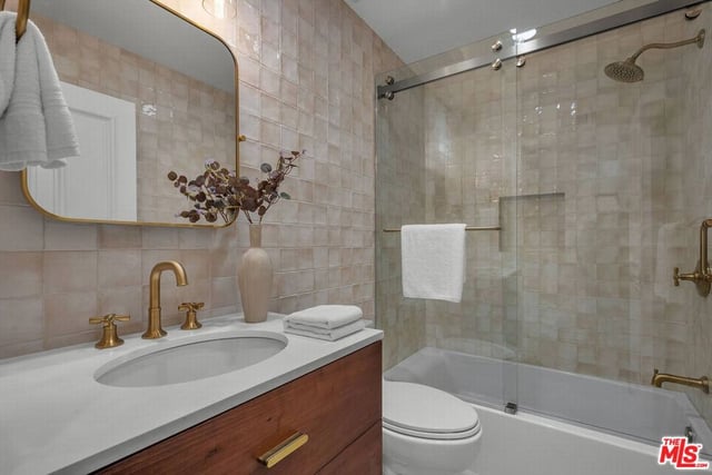 3225 Iredell Lane, Studio City, CA 91604 — photo 47 of 65