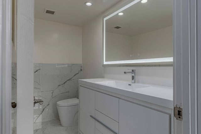 10590 Wilshire Boulevard 305, Los Angeles, CA 90024 — photo 10 of 38