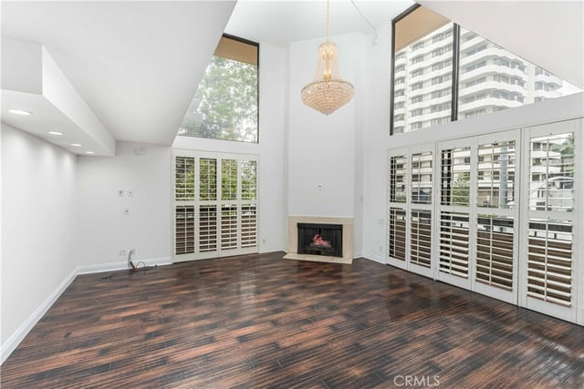 10590 Wilshire Boulevard 305, Los Angeles, CA 90024 — photo 3 of 38