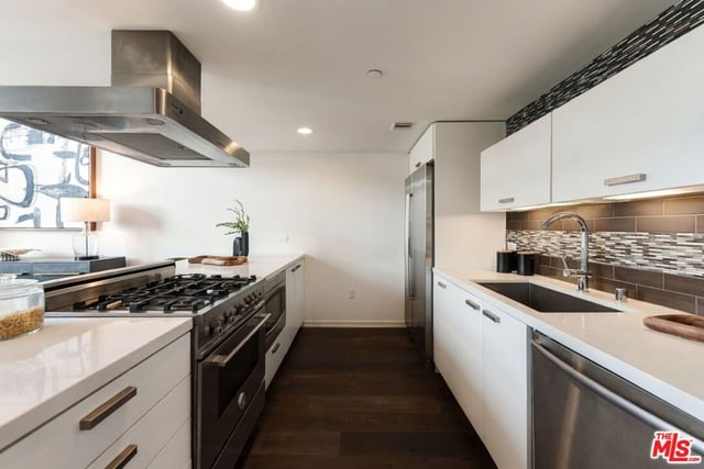 751 N Fairfax Avenue 2, Los Angeles, CA 90046 — photo 15 of 27