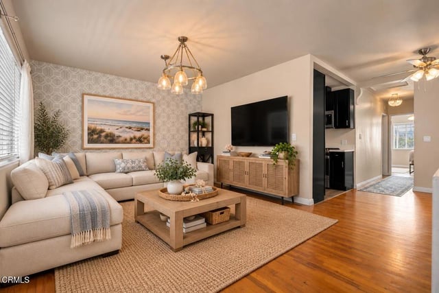 256 Melrose Drive, Oxnard, CA 93035 — photo 13 of 44