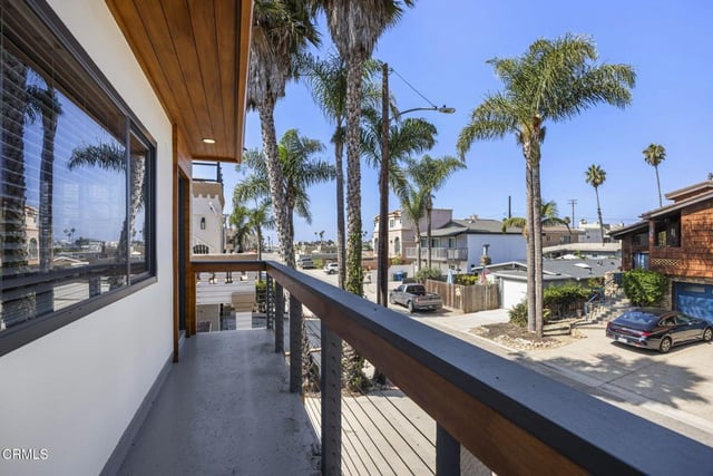256 Melrose Drive, Oxnard, CA 93035 — photo 14 of 44