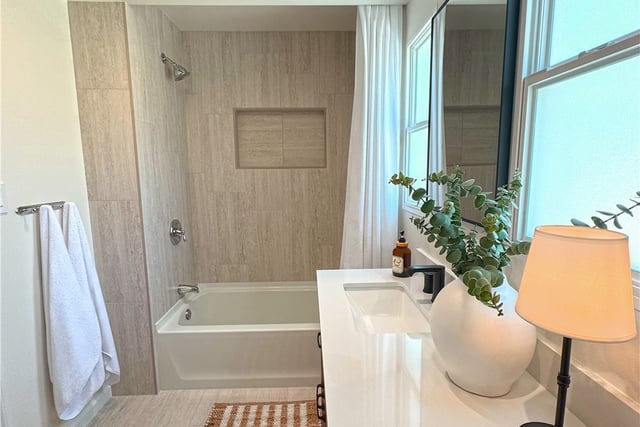 220 S Reese Place, Burbank, CA 91506 — photo 11 of 55