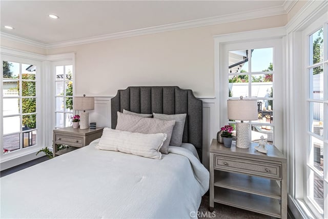 220 S Reese Place, Burbank, CA 91506 — photo 35 of 55