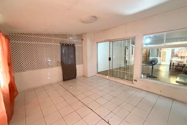 5213 Don Pio Drive, Los Angeles, CA 91364 — photo 22 of 47
