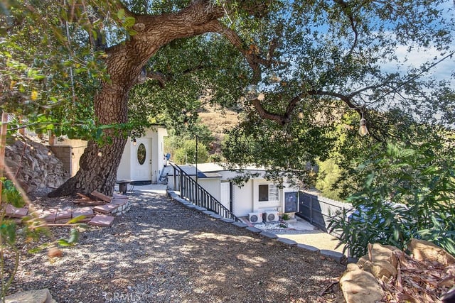 1068 Loma Lane, Simi Valley, CA 93063 — photo 28 of 46