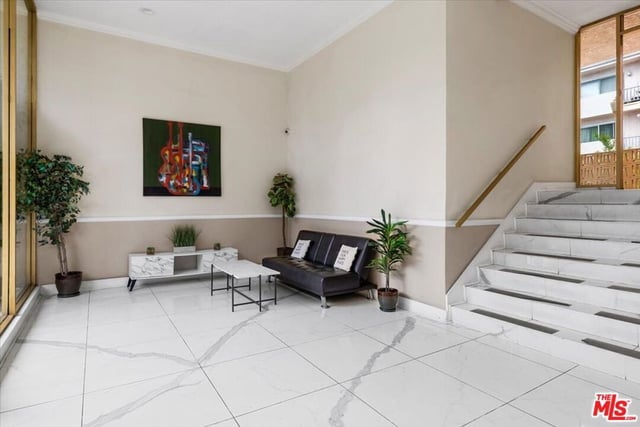 12955 Riverside Drive 203, Sherman Oaks, CA 91423 — photo 17 of 20