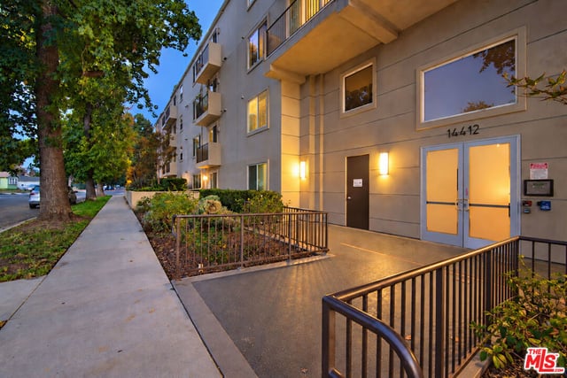 14412 Killion Street 205, Sherman Oaks, CA 91401 — photo 26 of 26