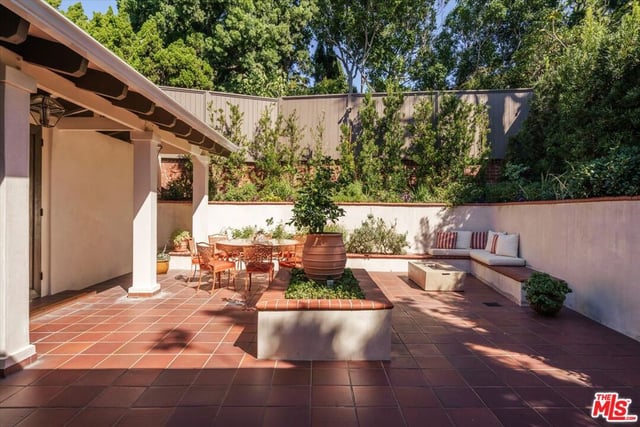 2560 Micheltorena Street, Los Angeles, CA 90039 — photo 4 of 50