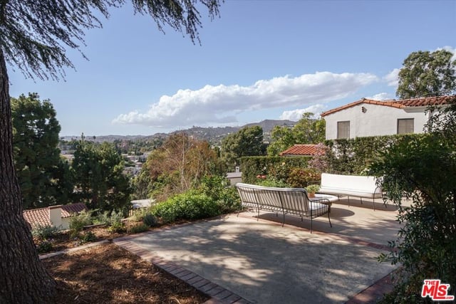 2560 Micheltorena Street, Los Angeles, CA 90039 — photo 41 of 50
