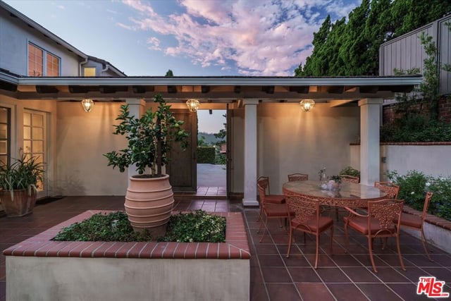 2560 Micheltorena Street, Los Angeles, CA 90039 — photo 47 of 50