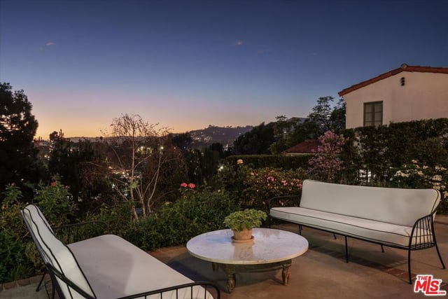 2560 Micheltorena Street, Los Angeles, CA 90039 — photo 48 of 50