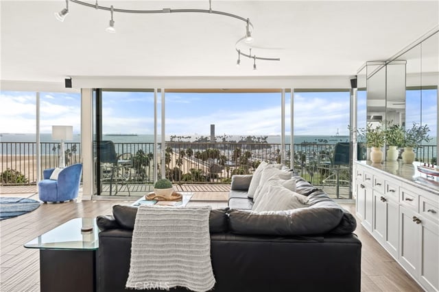 700 E Ocean Boulevard 1206, Long Beach, CA 90802 — photo 8 of 60
